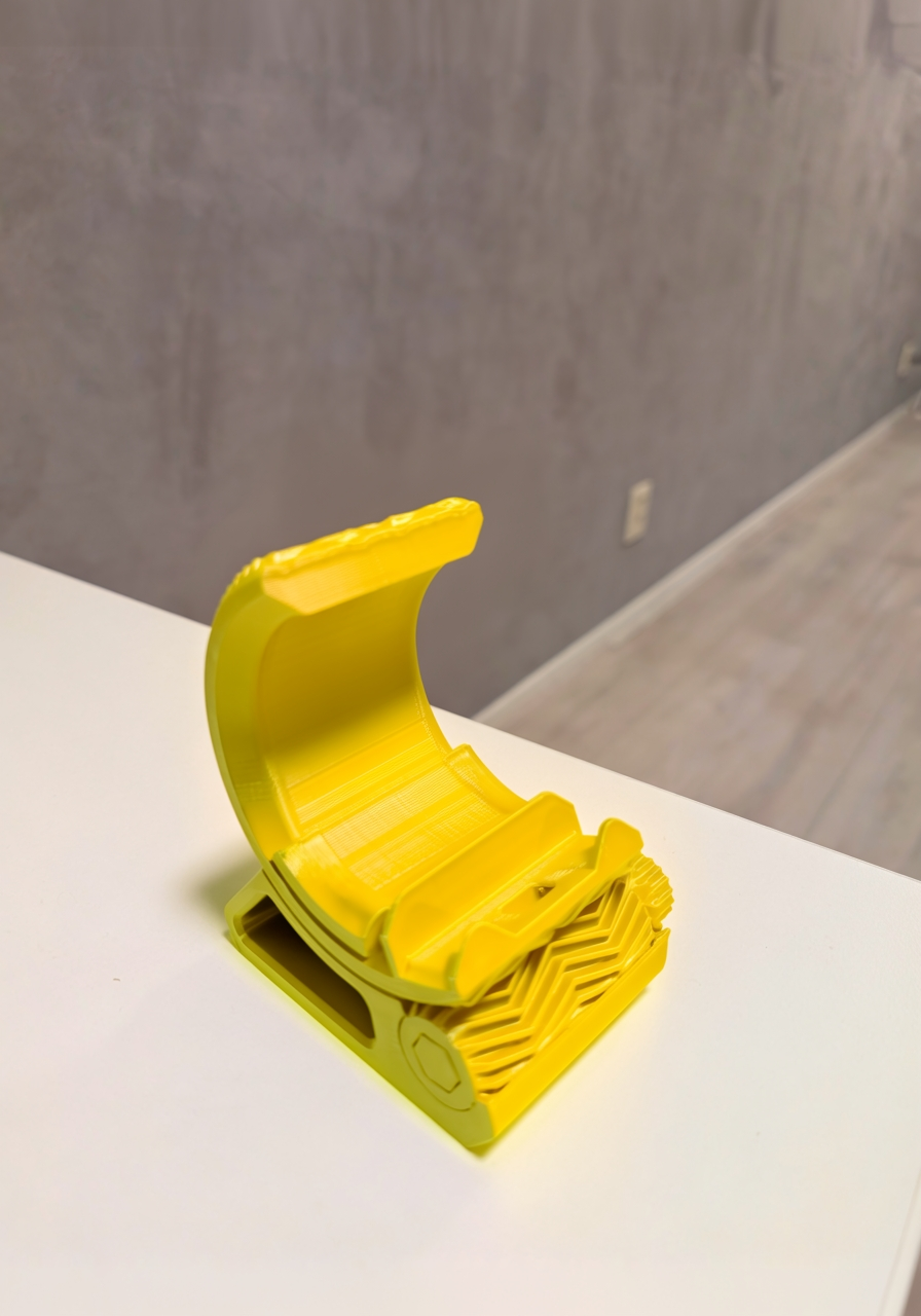 Verstelbare telefoonstandaard met oplaadsleuf